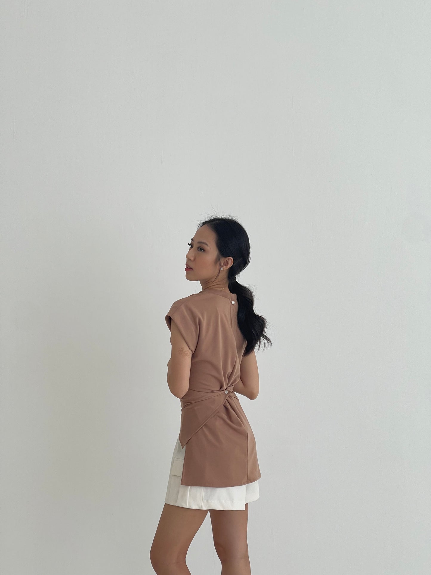 SAIGE WRAP TOP