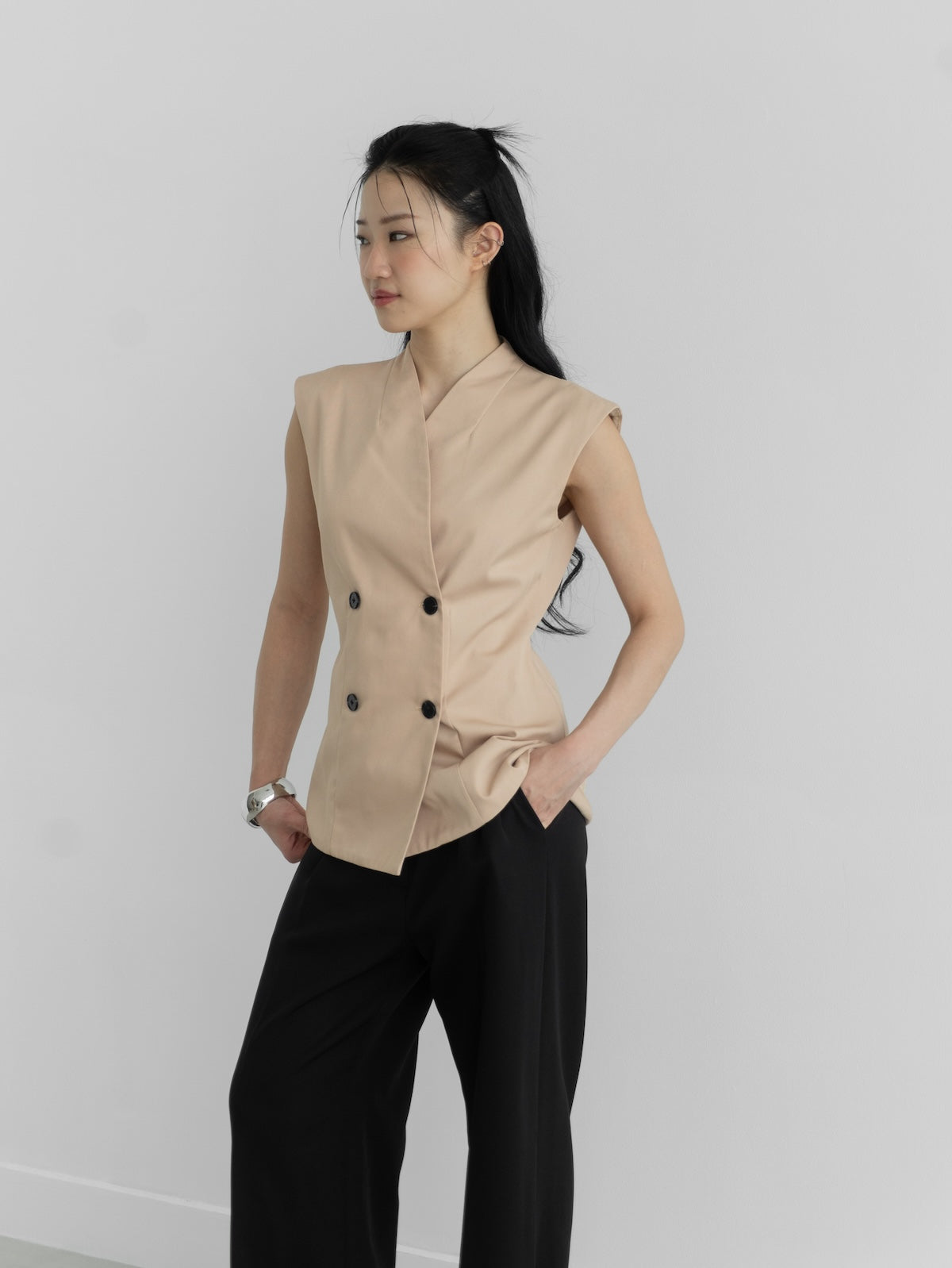 ADRIEN VEST