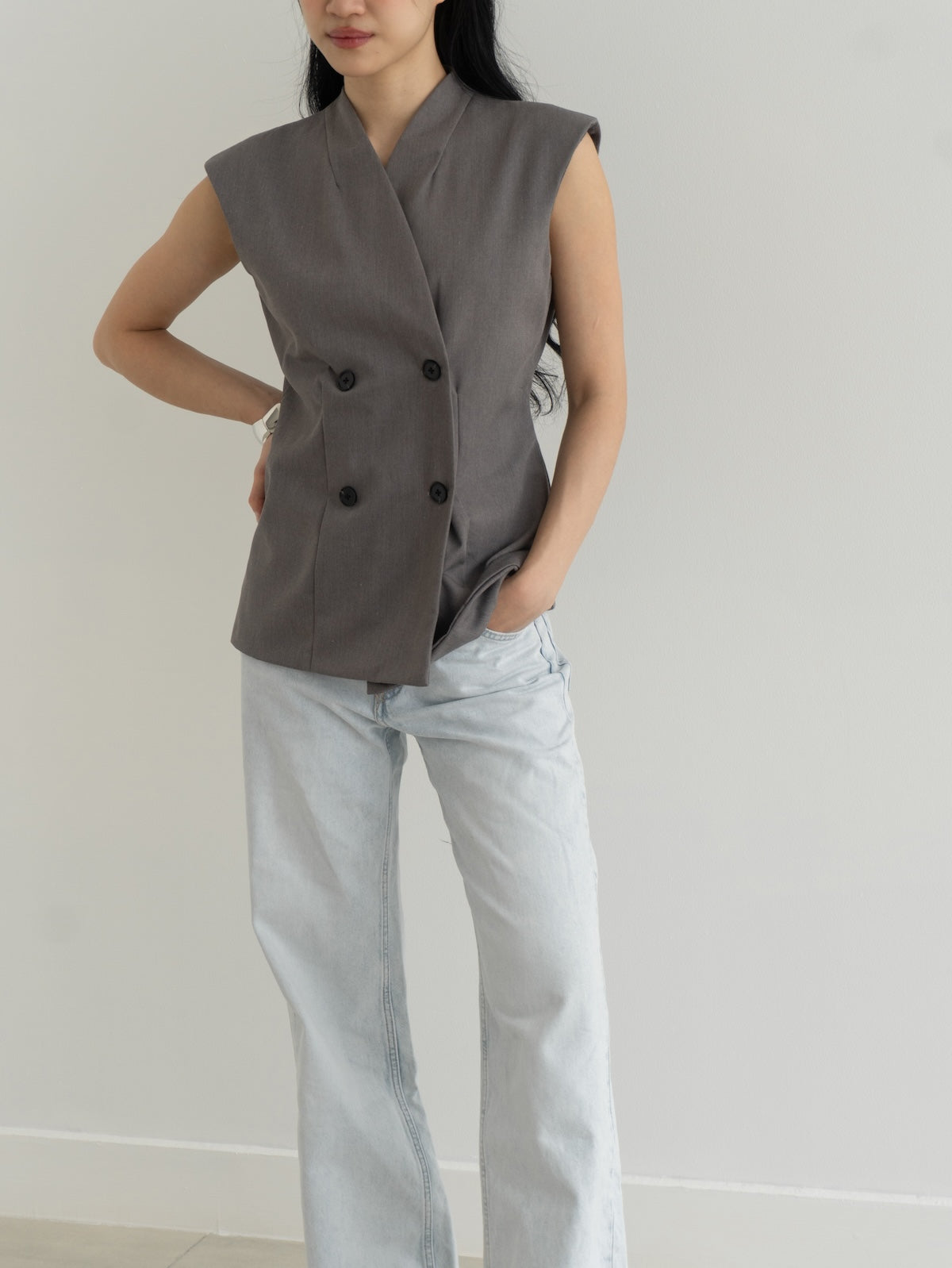 ADRIEN VEST
