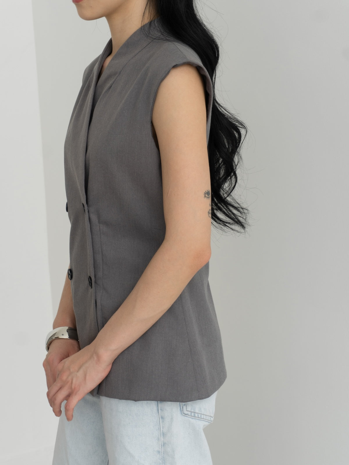 ADRIEN VEST