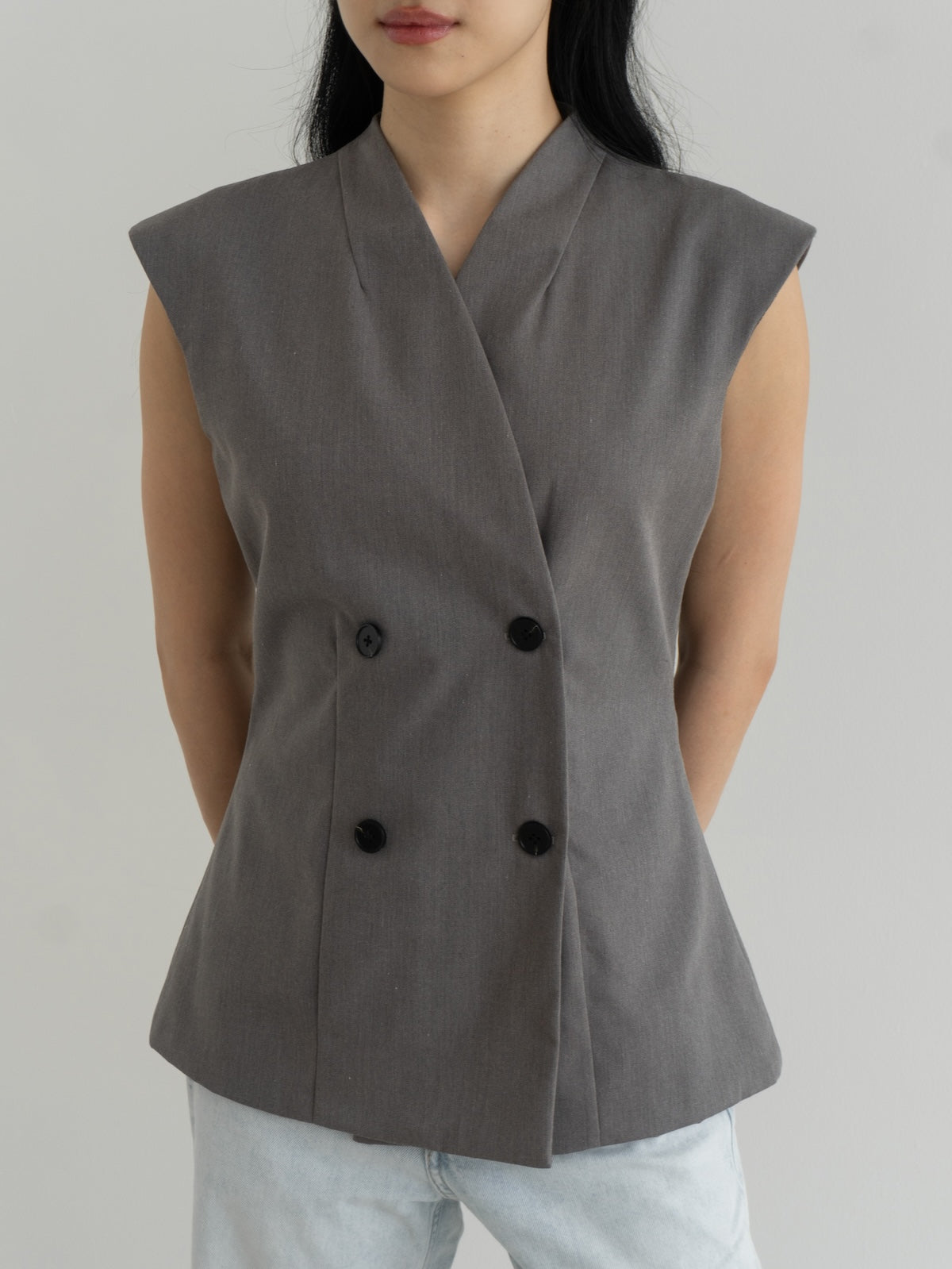ADRIEN VEST