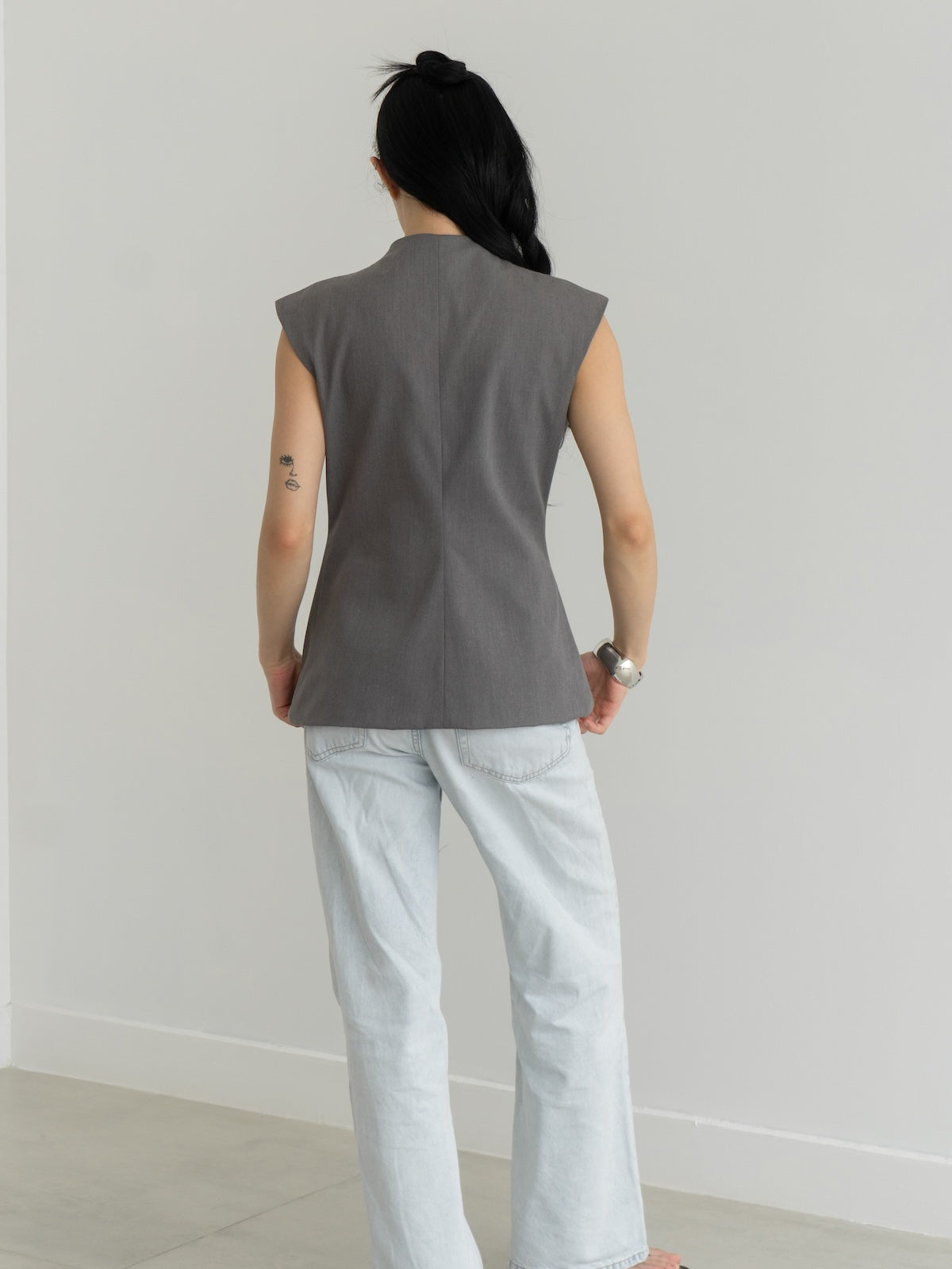 ADRIEN VEST