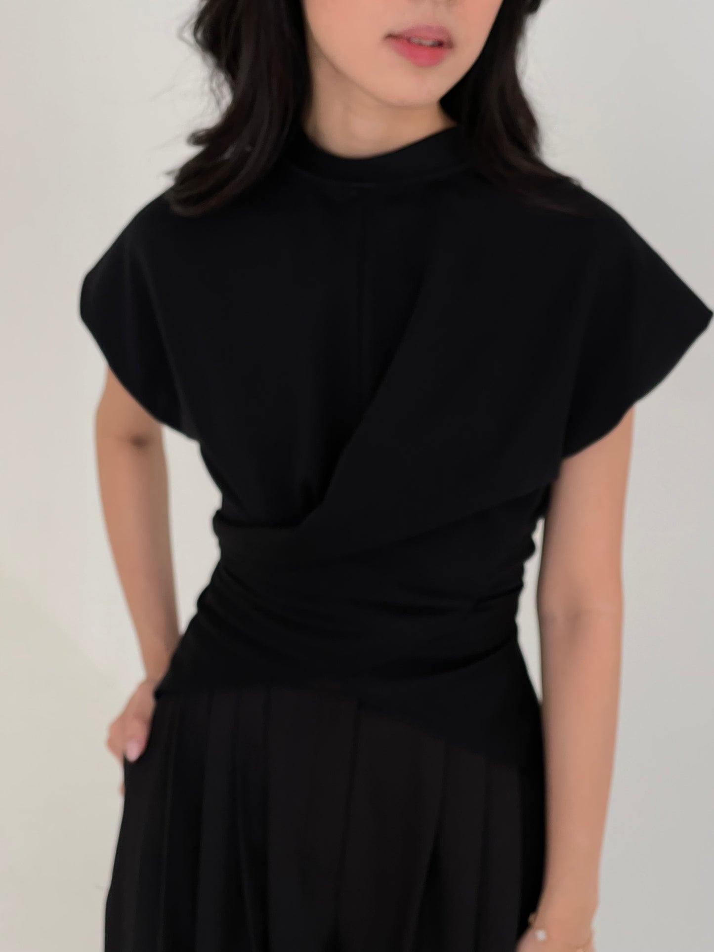 SAIGE WRAP TOP