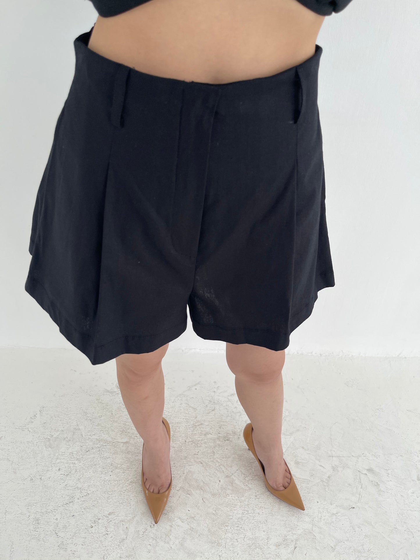 KYRA SHORT