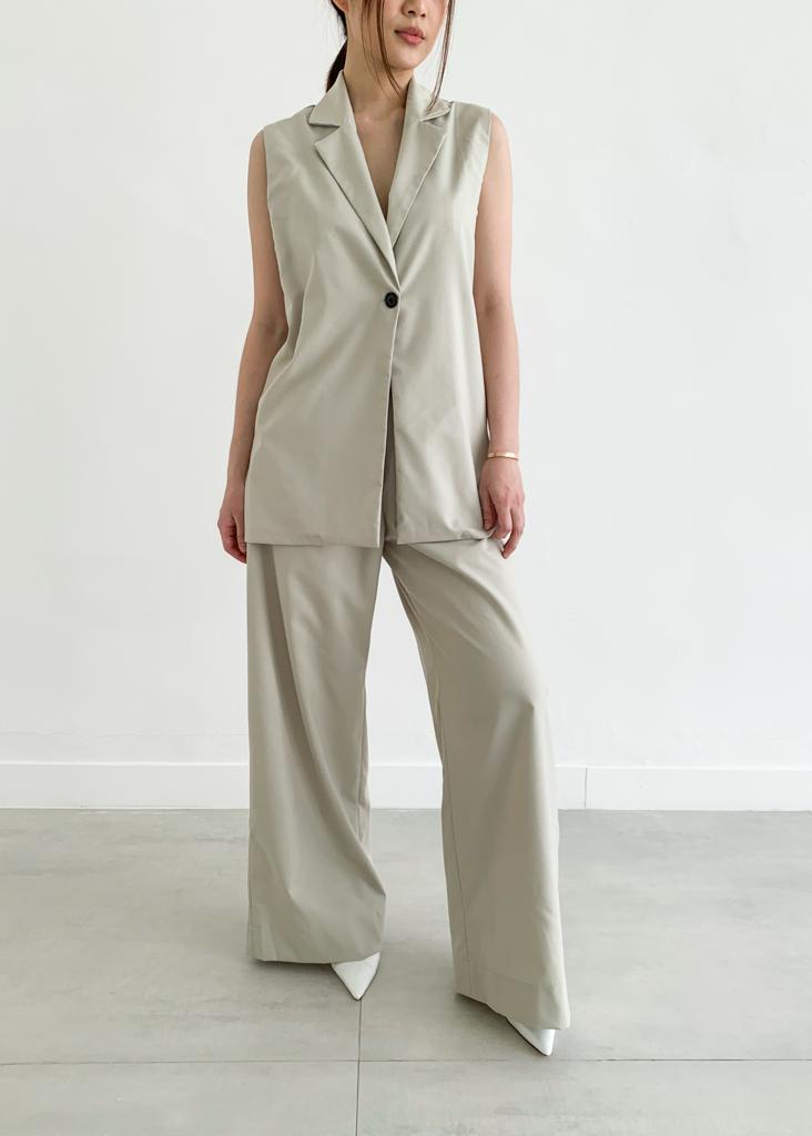 MIKA VEST