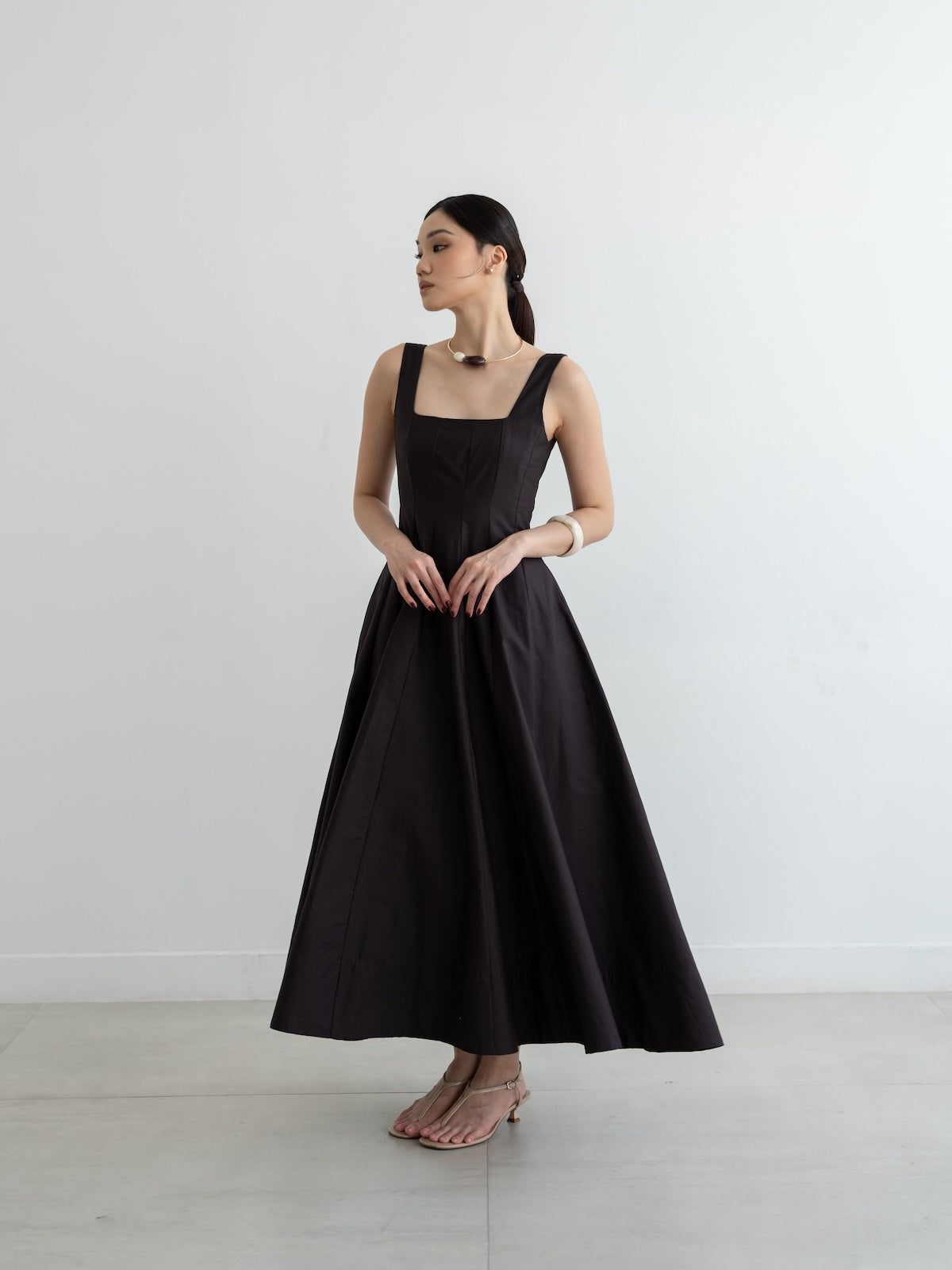 HOUR DRESS