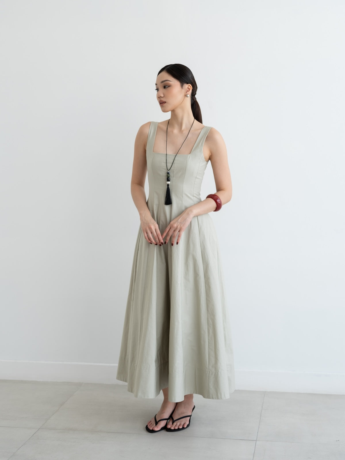 HOUR DRESS