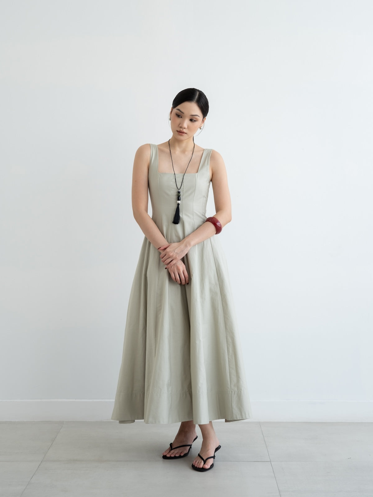 HOUR DRESS