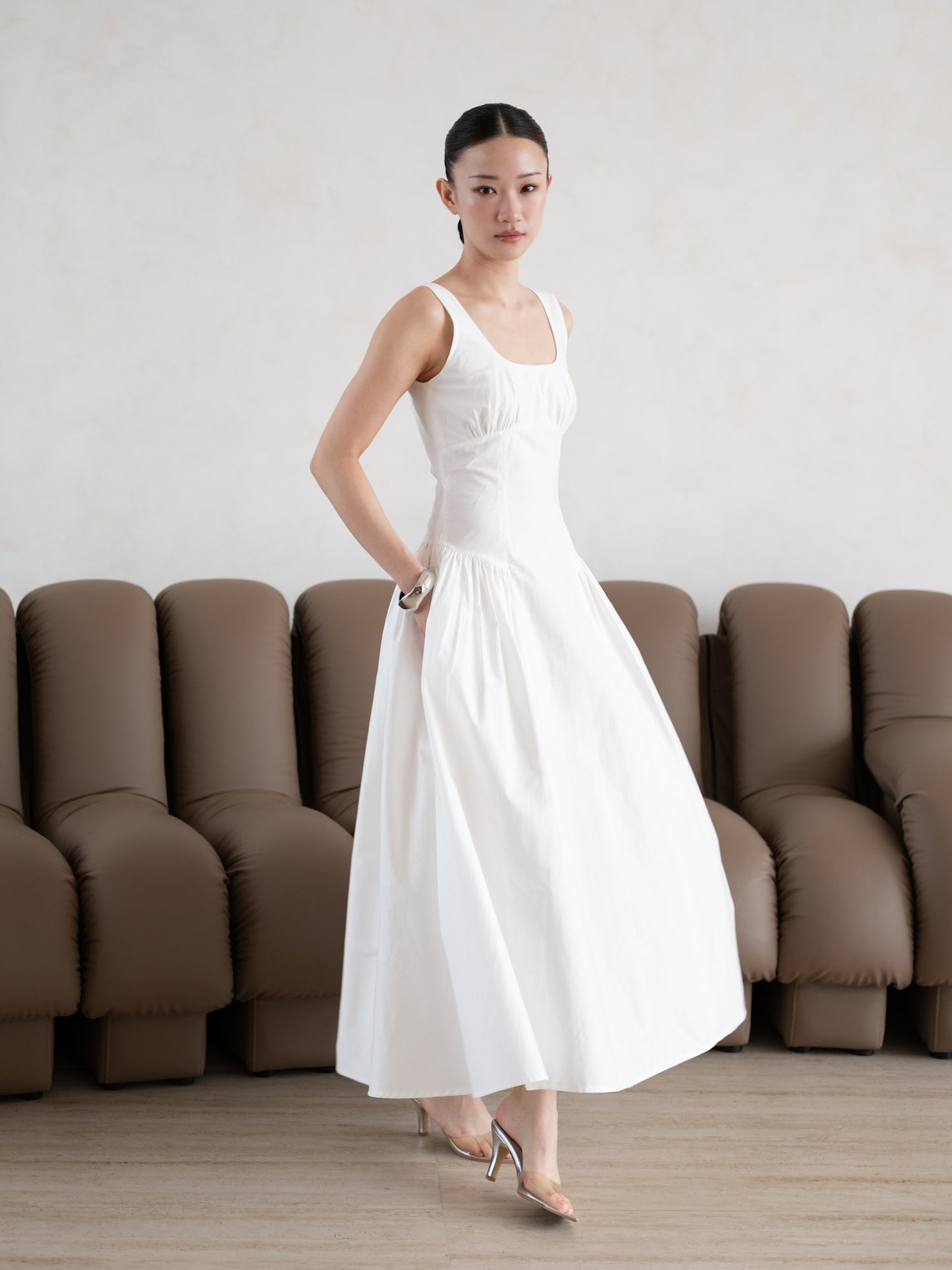 VENUE DRESS