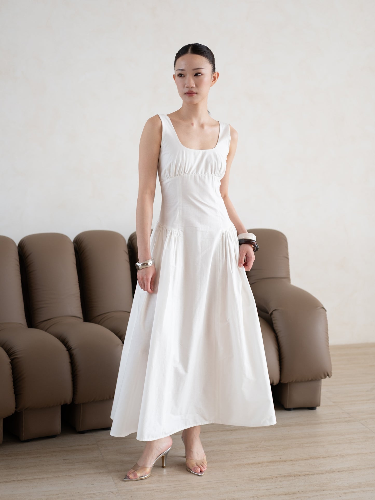 VENUE DRESS