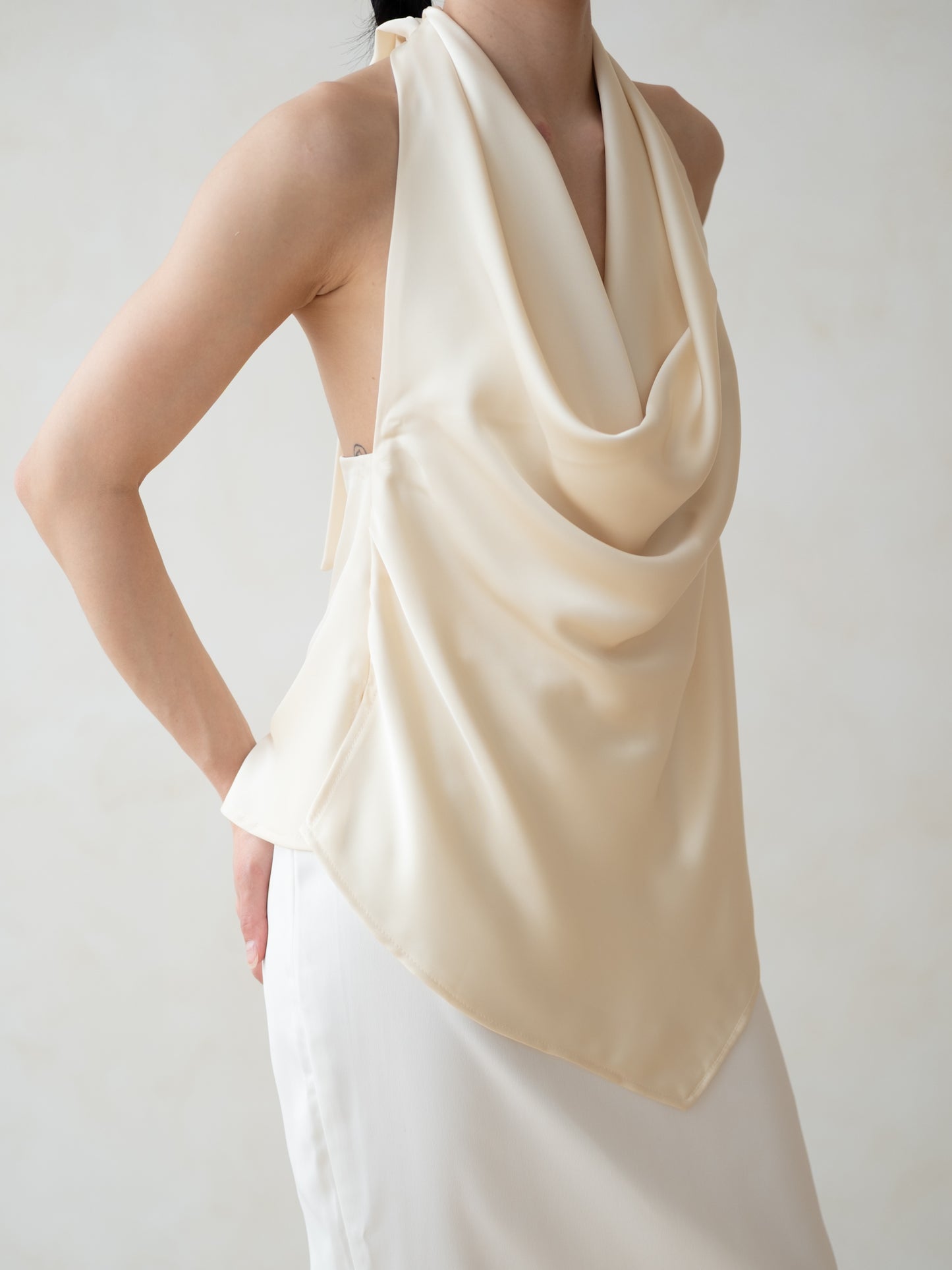 ROMAN TOP