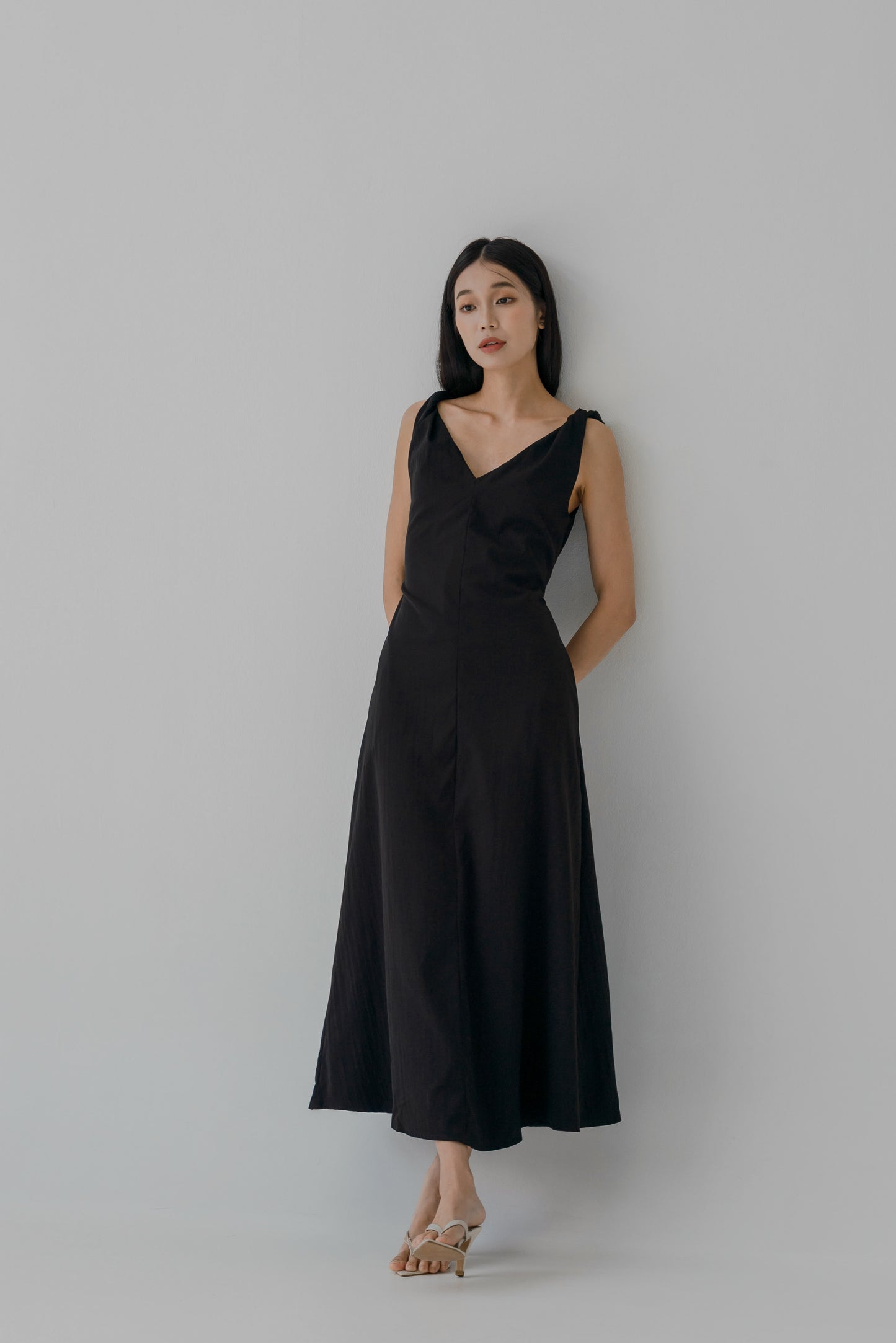 MONIK DRESS
