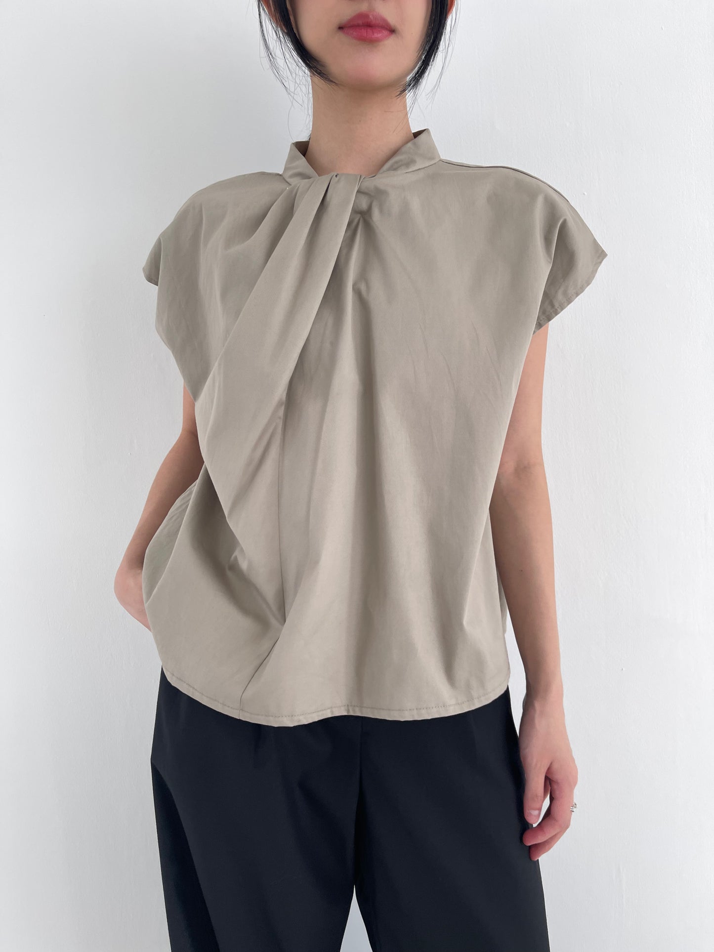 LIV TOP
