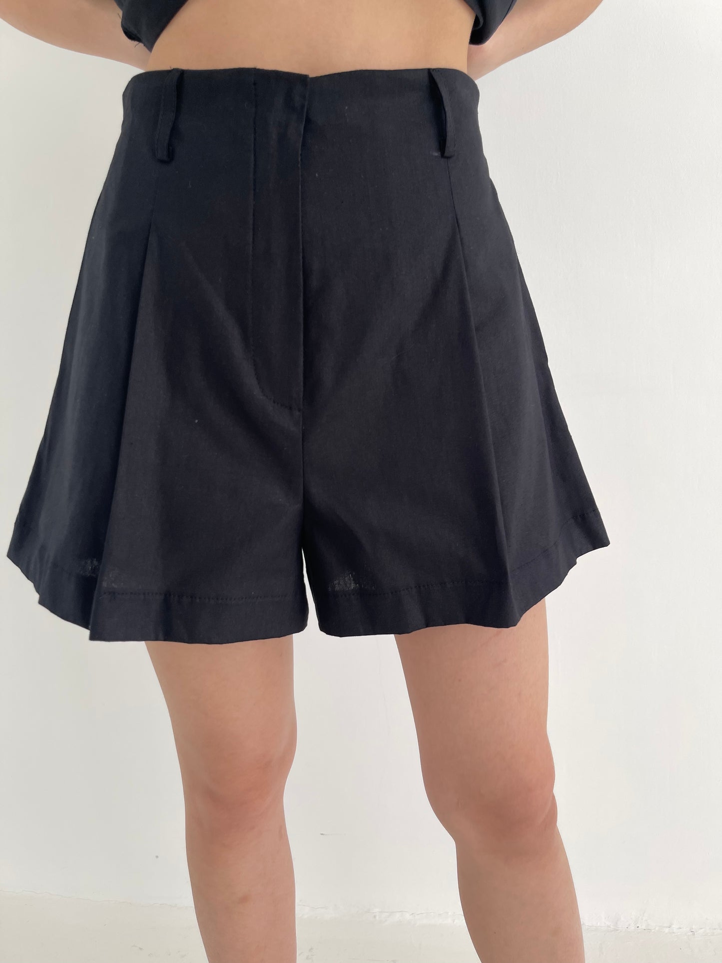 KYRA SHORT