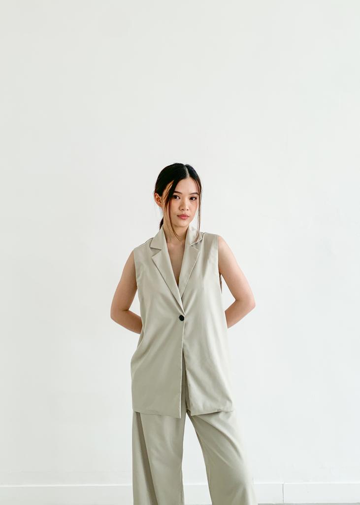 MIKA VEST